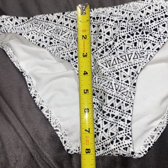 🌵Adorable NWT 2 piece bikini! - Picture 8 of 8